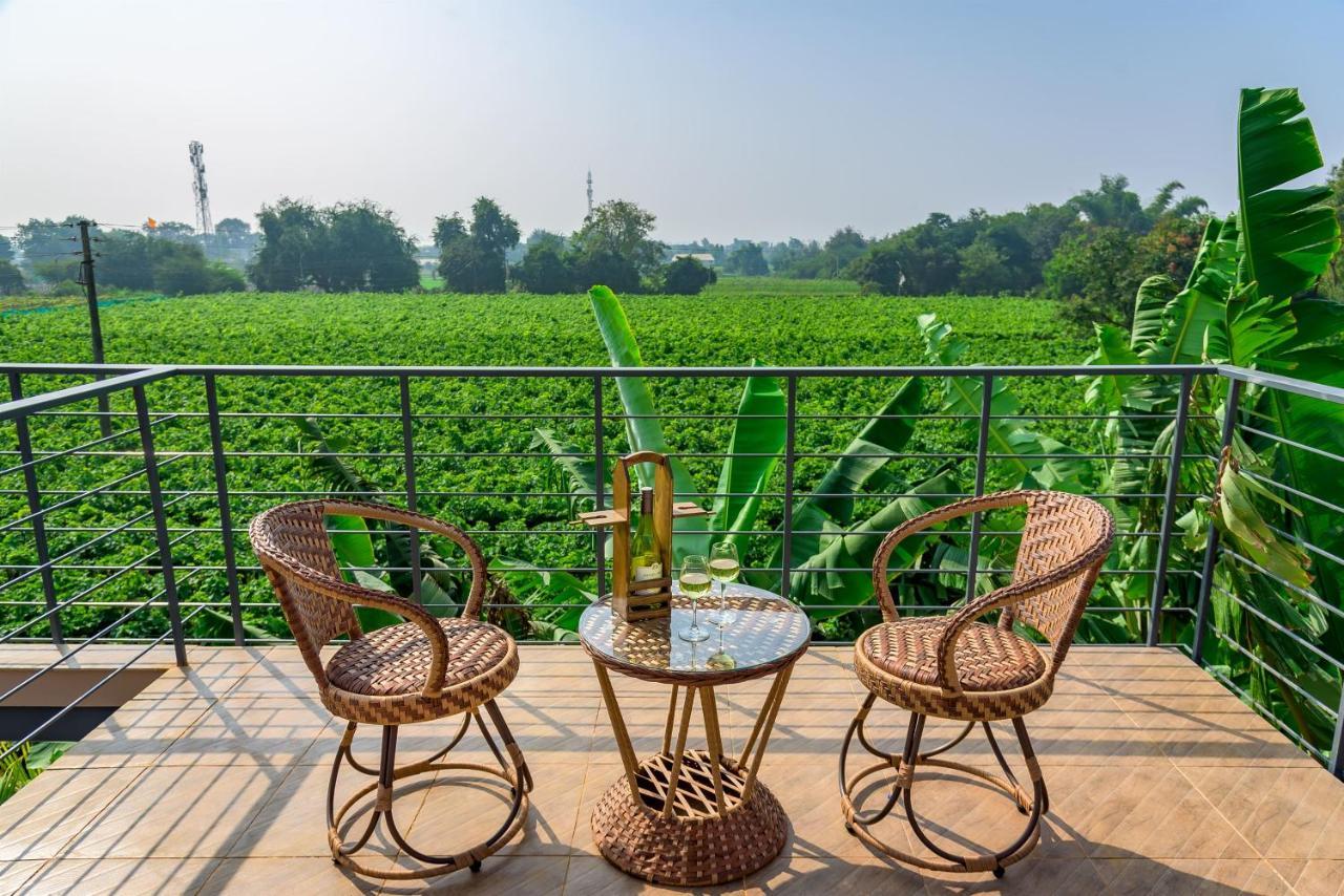 Saffronstays Eden, Nashik - Pet-Friendly Villa With Pool, Jacuzzi & Grape Farm Exteriör bild